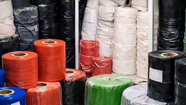 Creando Conciencia lanza una línea de bolsas de residuos hechas con plástico reciclado